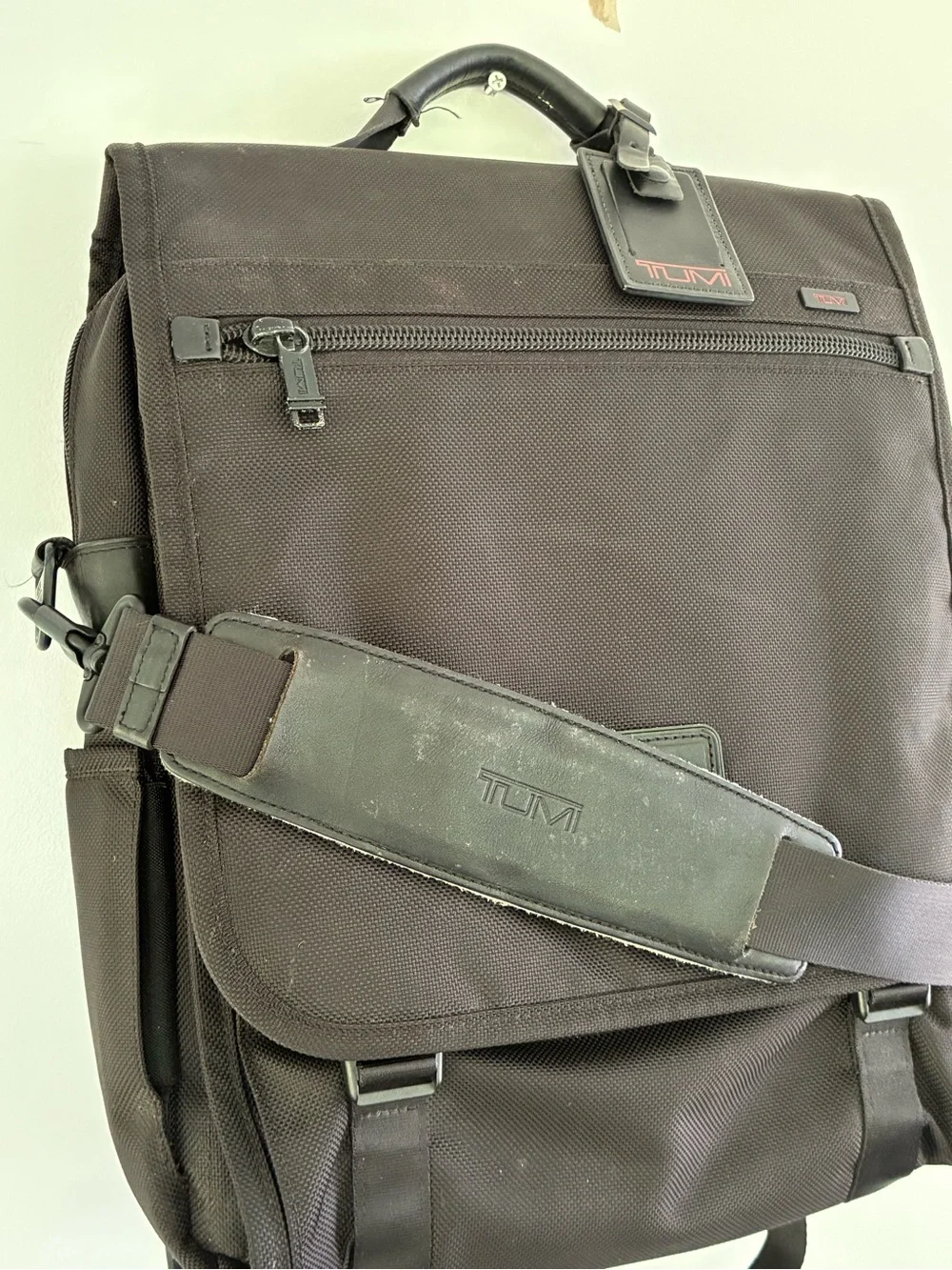 Tumi Black Nylon Convertible Backpack Shoulder Strap Messenger Bag